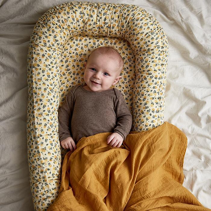 Baby nest, Vildblomster, gul