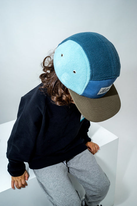 Keps, blockfleece 5-panel - Blå (Storlek L, 4-7 år)